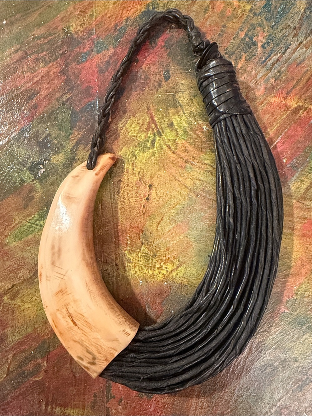 Bone and leather like string necklace chocker